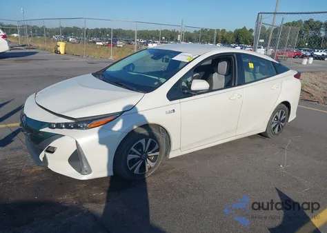 2017 Toyota Prius Prime Plus z USA, uszkodzony, nr VIN JTDKARFP1H3023165